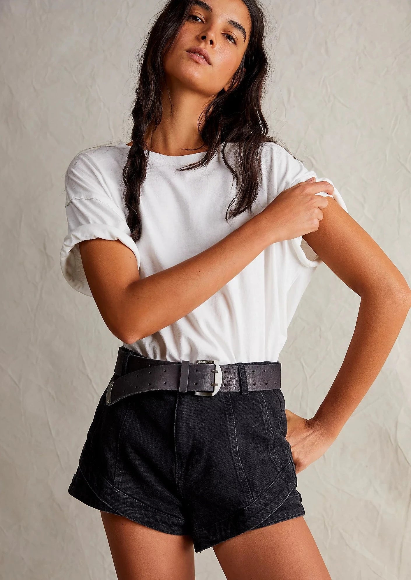 Free People The Nina Tee – A relaxed, classic-fit tee made from soft fabric, offering a comfortable and casual style, Ivory