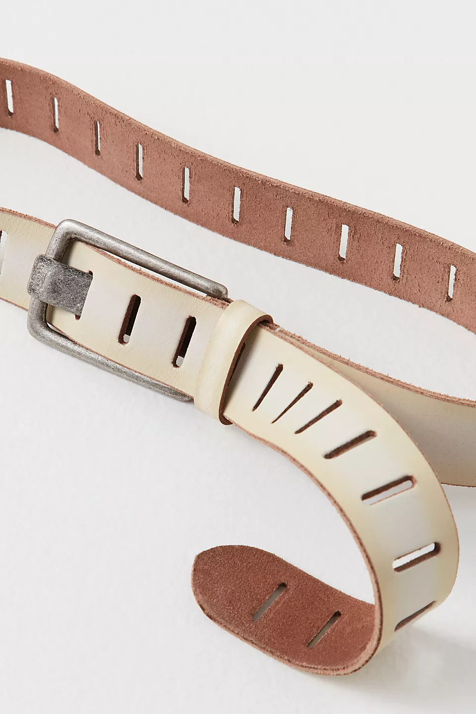 We The Free Jona Belt – A stylish leather belt featuring a distressed finish and an adjustable buckle for a rugged, vintage-inspired look, Distressed Ivory