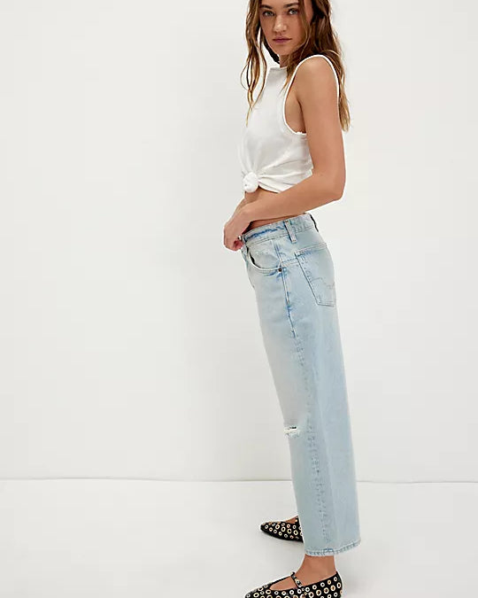We The Free Deep Trance Dropped Boyfriend Jeans – Relaxed, slouchy jeans with a dropped waist, distressed detailing, and cuffed hems, offering a laid-back, casual look, Bleached Out