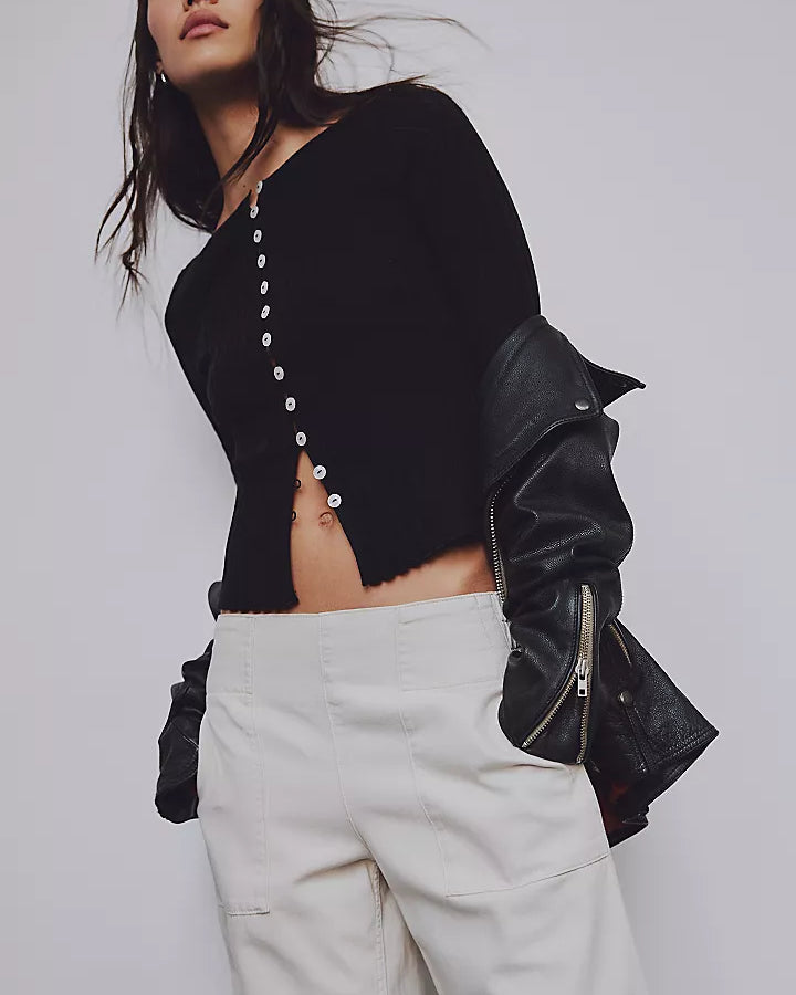 Free People Tilly Longsleeve Cardi – A cozy, long-sleeve cardigan with a relaxed fit, featuring a button-down front and ribbed knit fabric for a comfortable and casual layer, Black