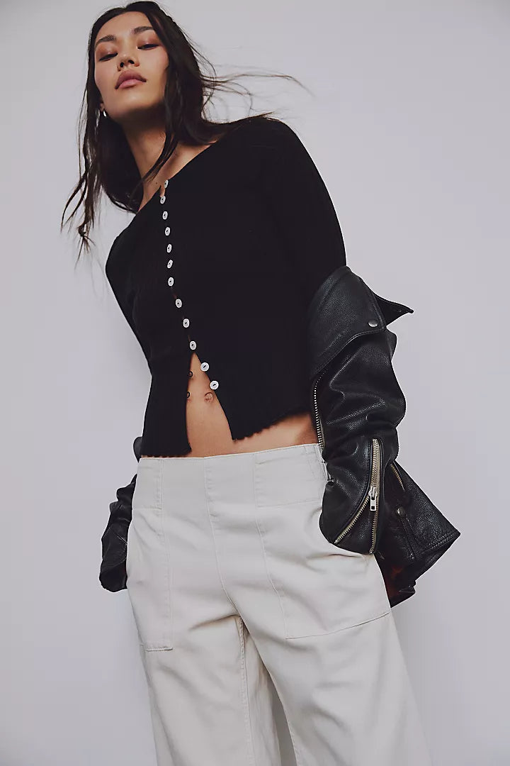 Free People Tilly Longsleeve Cardi – A cozy, long-sleeve cardigan with a relaxed fit, featuring a button-down front and ribbed knit fabric for a comfortable and casual layer, Black