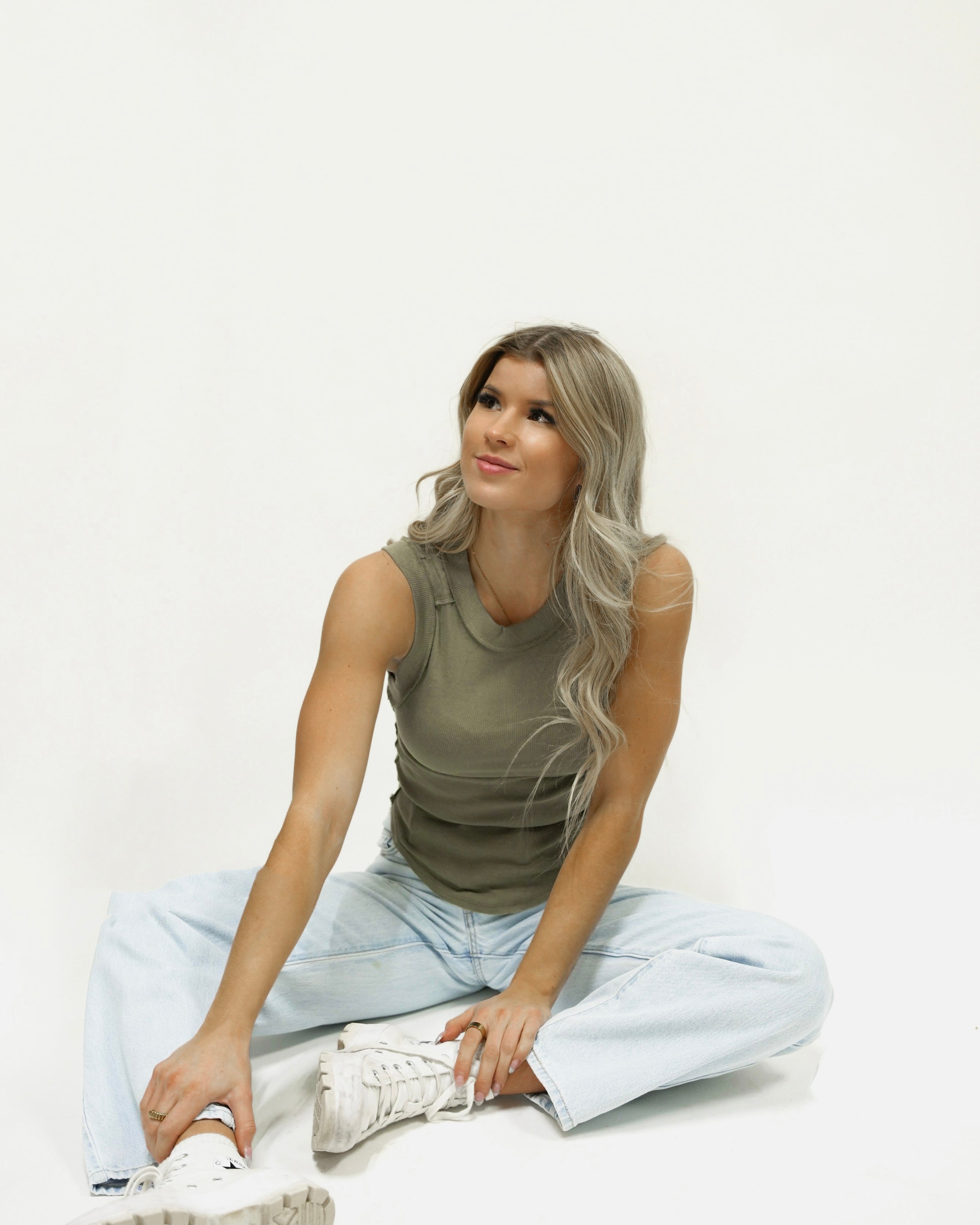 Free People Kate Tee made from soft fabric with a relaxed fit and a round neckline, Willow