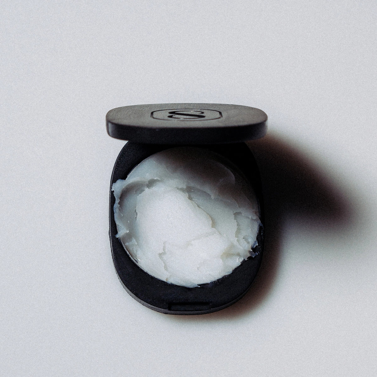 The Solid Perfume | BRALESS – Bella Chic