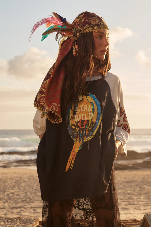 The Stay Wild Raglan Tee | Black