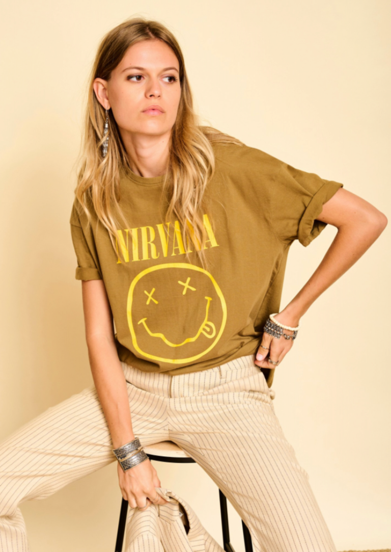 Nirvana Smile Band Tee Almond Bella Chic